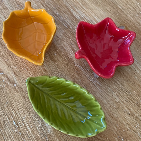 Holiday Home Other - NEW! Holiday Home Mini Leaf Dish Collection